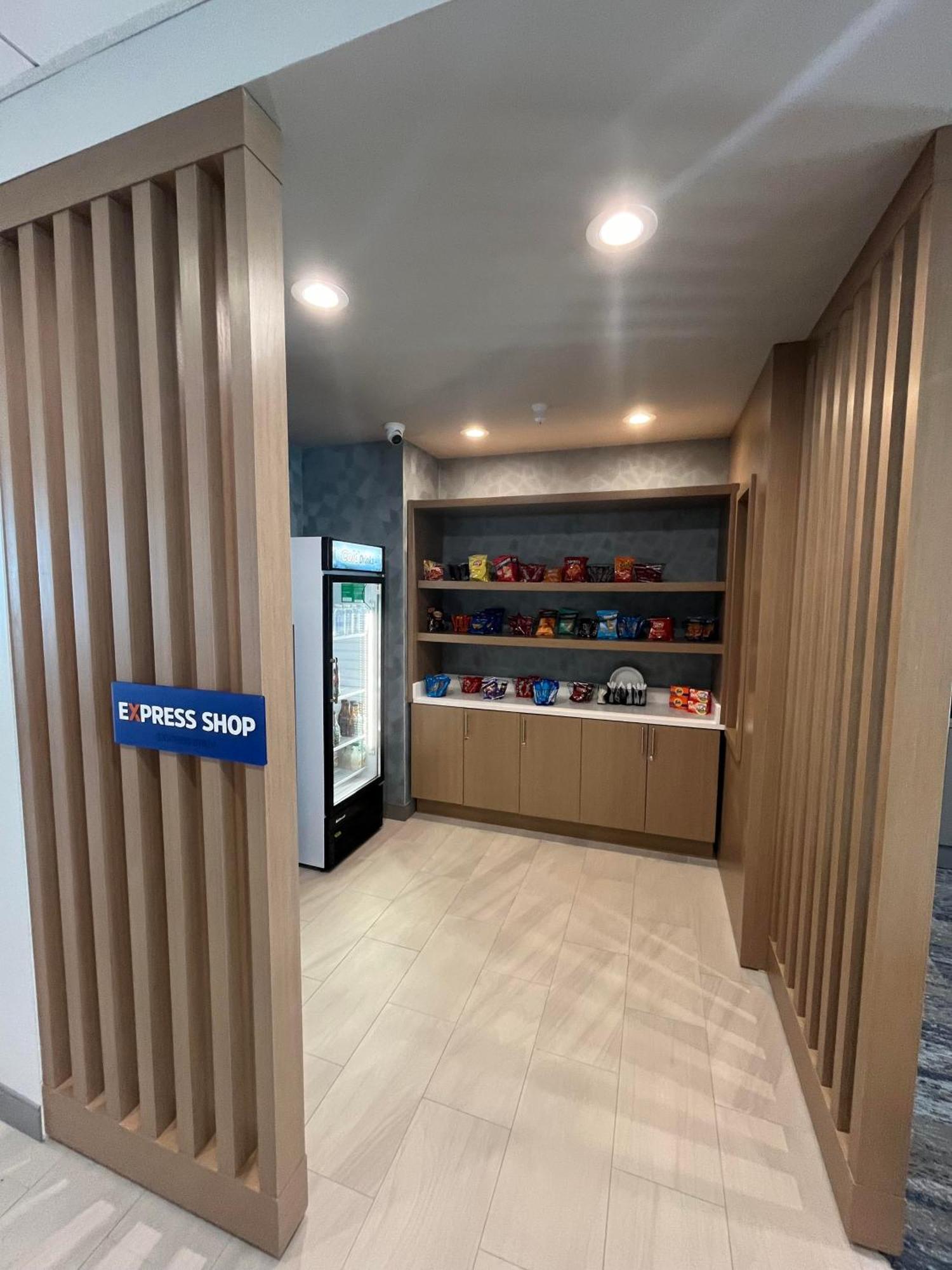 Holiday Inn Express & Suites Oscoda By Ihg מראה חיצוני תמונה