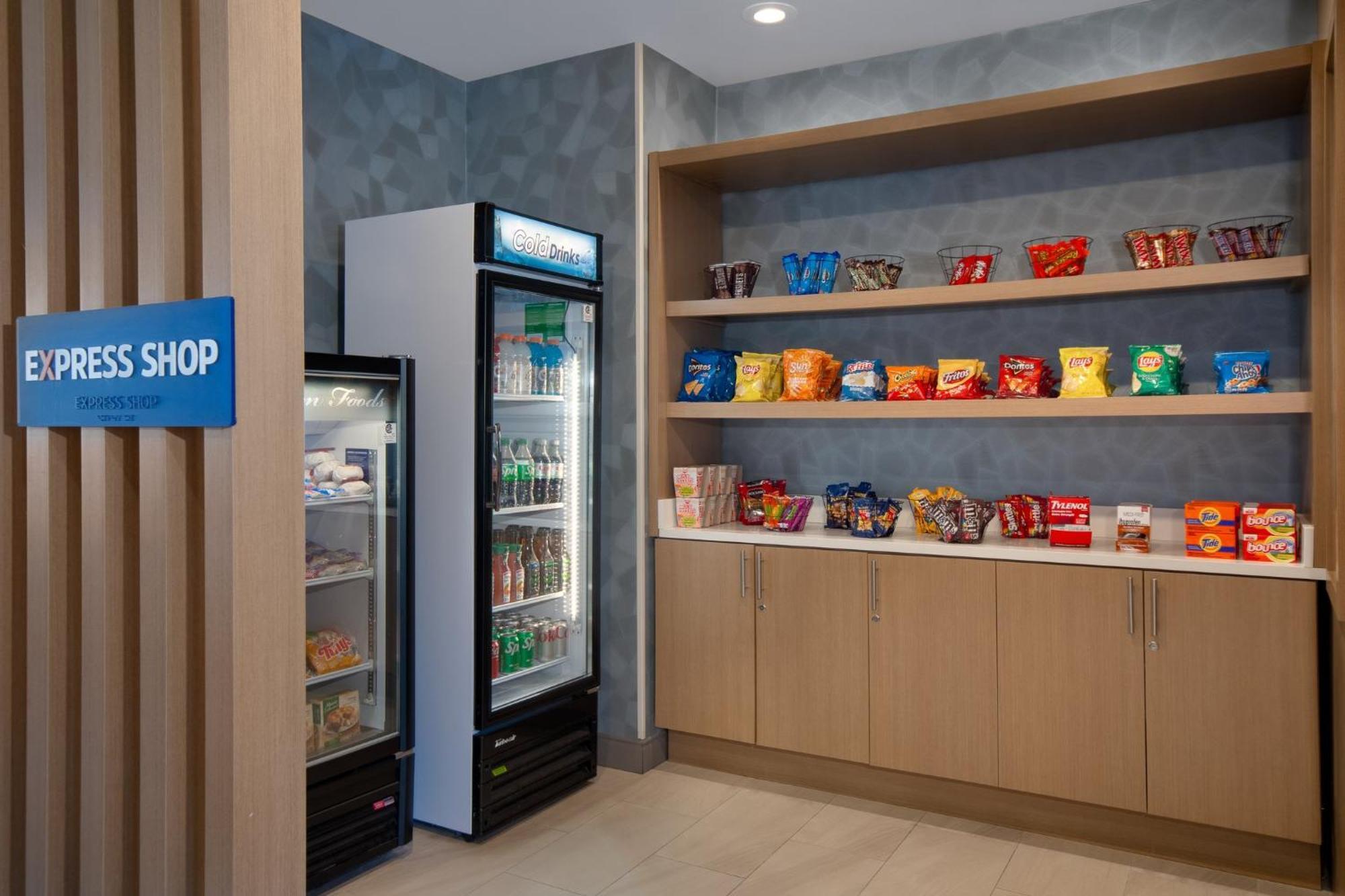 Holiday Inn Express & Suites Oscoda By Ihg מראה חיצוני תמונה
