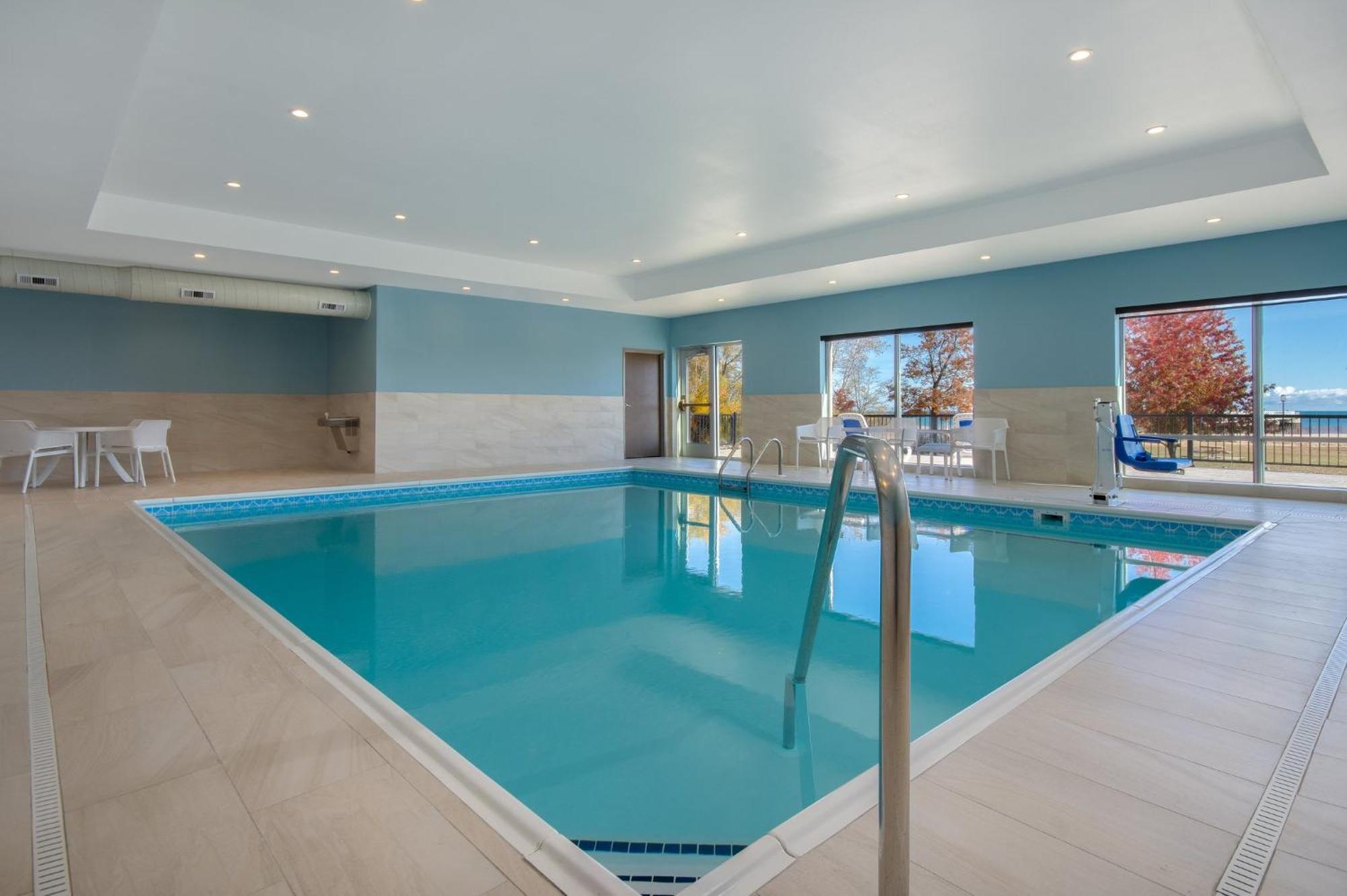 Holiday Inn Express & Suites Oscoda By Ihg מראה חיצוני תמונה